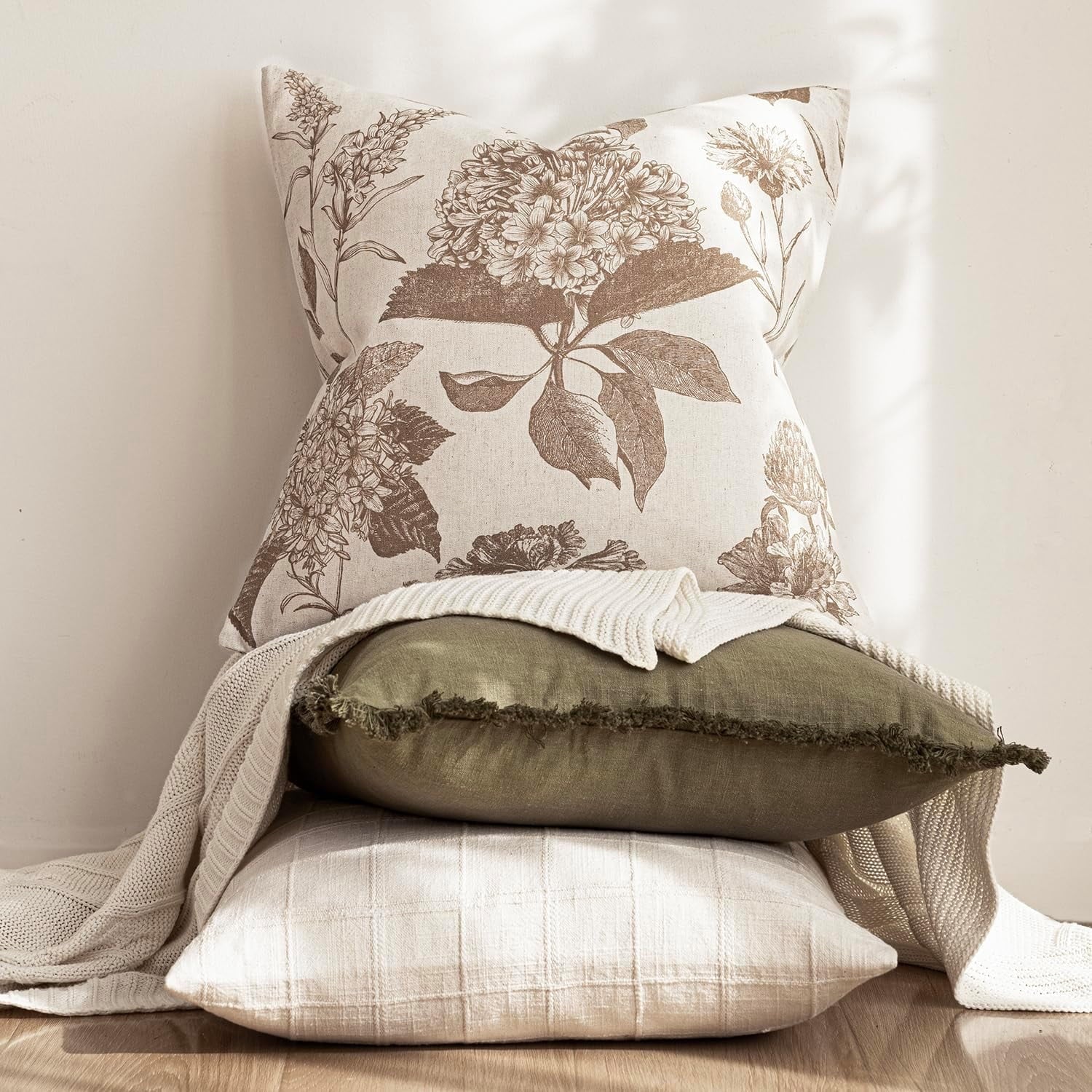 COOKCOK Set of 2 Linen Floral Vintage Throw Pillow Covers Neutral Accent Print Decorative Cushion Covers Farmhouse Home Decor for Sofa Chair Couch Bedroom Living Room Outdoor, 18"x18", Light Brown