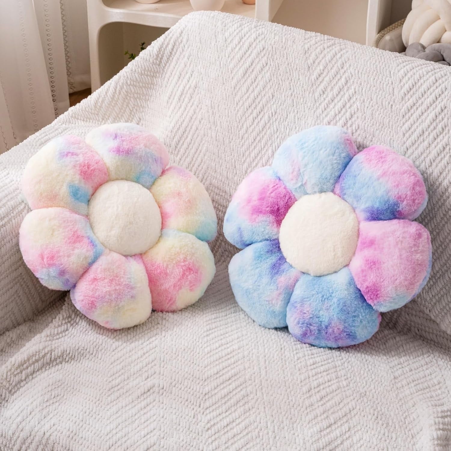 COOKCOK 2 Pcs Flower Pillow 15" Flower Throw Pillows, Cute Daisy Flower Shaped Floor Pillow Seat Cushions, Decorative Throw Pillows for Bedroom, Living Room