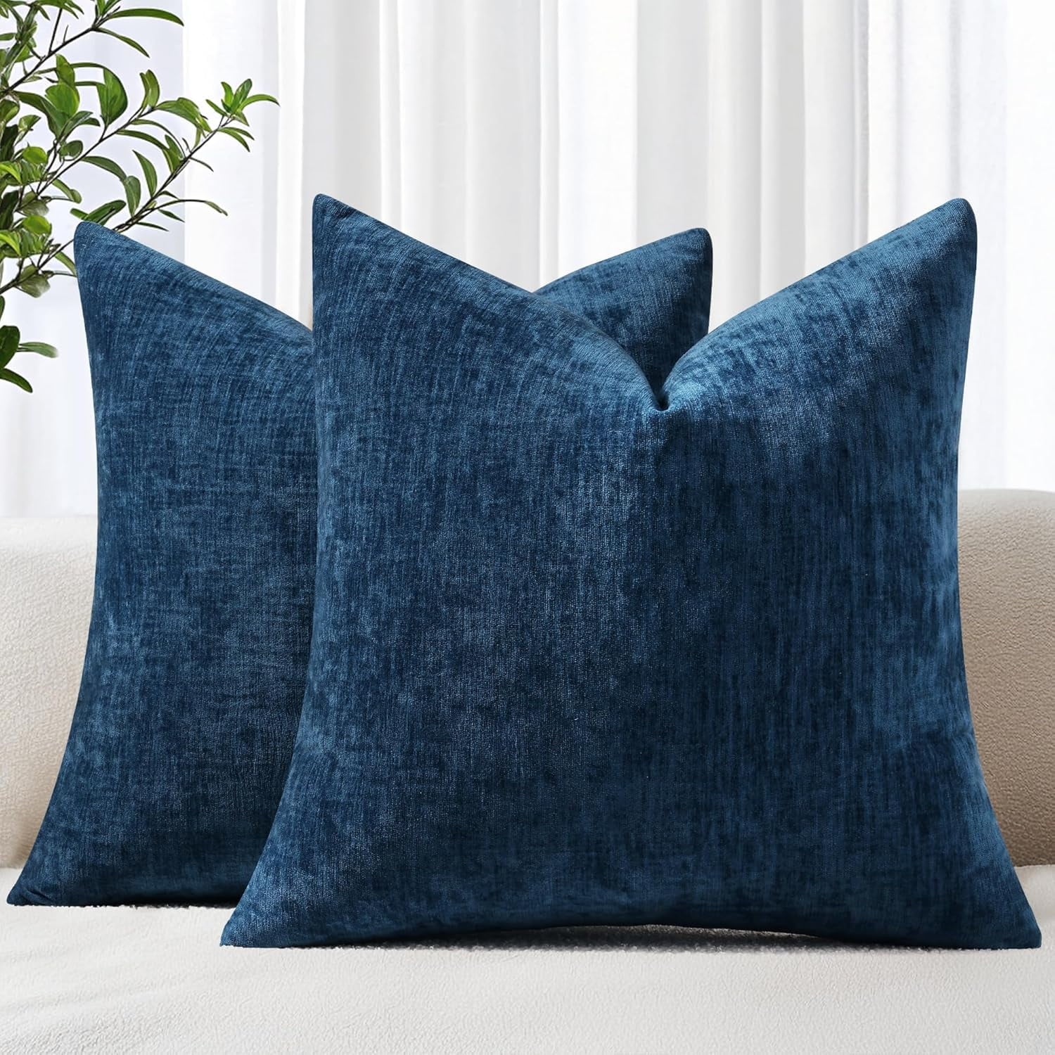 COOKCOK Chenille Black Throw Pillow Covers 18x18 Inch Set of 2, Decorative Soft Couch Pillow Covers Solid Dyed Accent Farmhouse Neutral Square Pillow Cases for Sofa Bed Living Room, Cream White