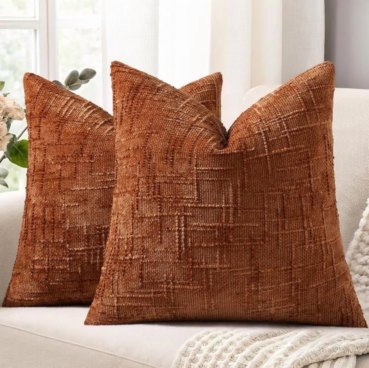 COOKCOK Chenille Throw Pillow Covers 18x18 Set of 2 Thick Textured Slubby Couch Pillow Covers Farmhouse Accent Modern Neutral Decorative Pillow Cases for Bed Sofa Living Room, Chocolate