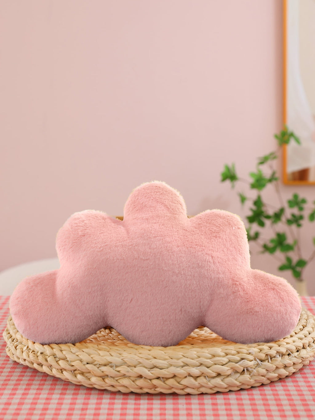 COOKCOK Cloud Pillows, 19.68“ Cloud Shaped Throw Pillow, Soft Floor Pillow for Home Decor, Cute Plush Decorative Pillows with Soft Faux Rabbit Fur for Sofa Bedroom Living Room, Pink