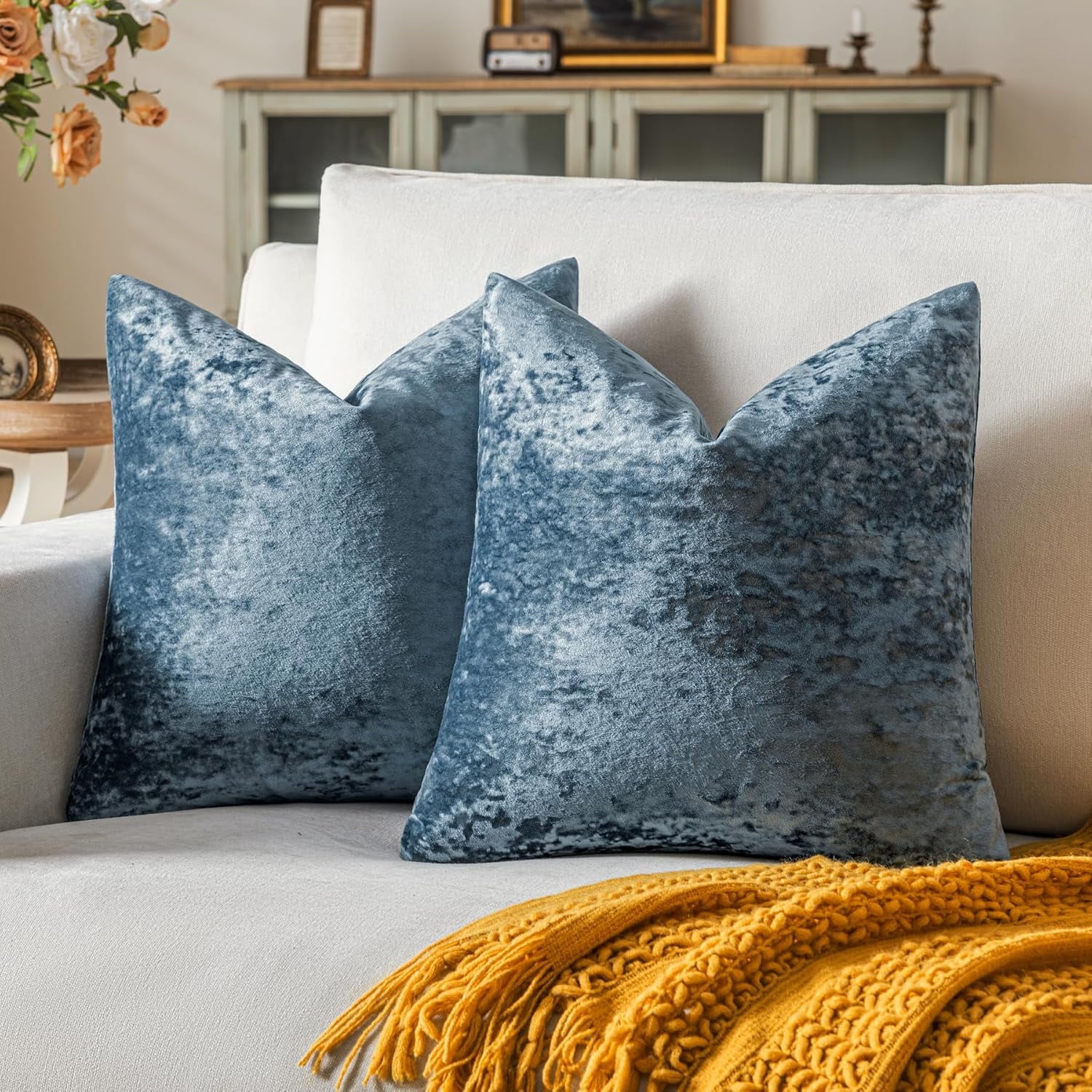 COOKCOK Set of 2 Blue Gray Decorative Velvet Throw Pillow Covers 18x18 Inches, Soft Neutral Accent Pillow Cases with Vintage Textured Farmhouse Couch Cushion Covers for Luxurious Home Decor
