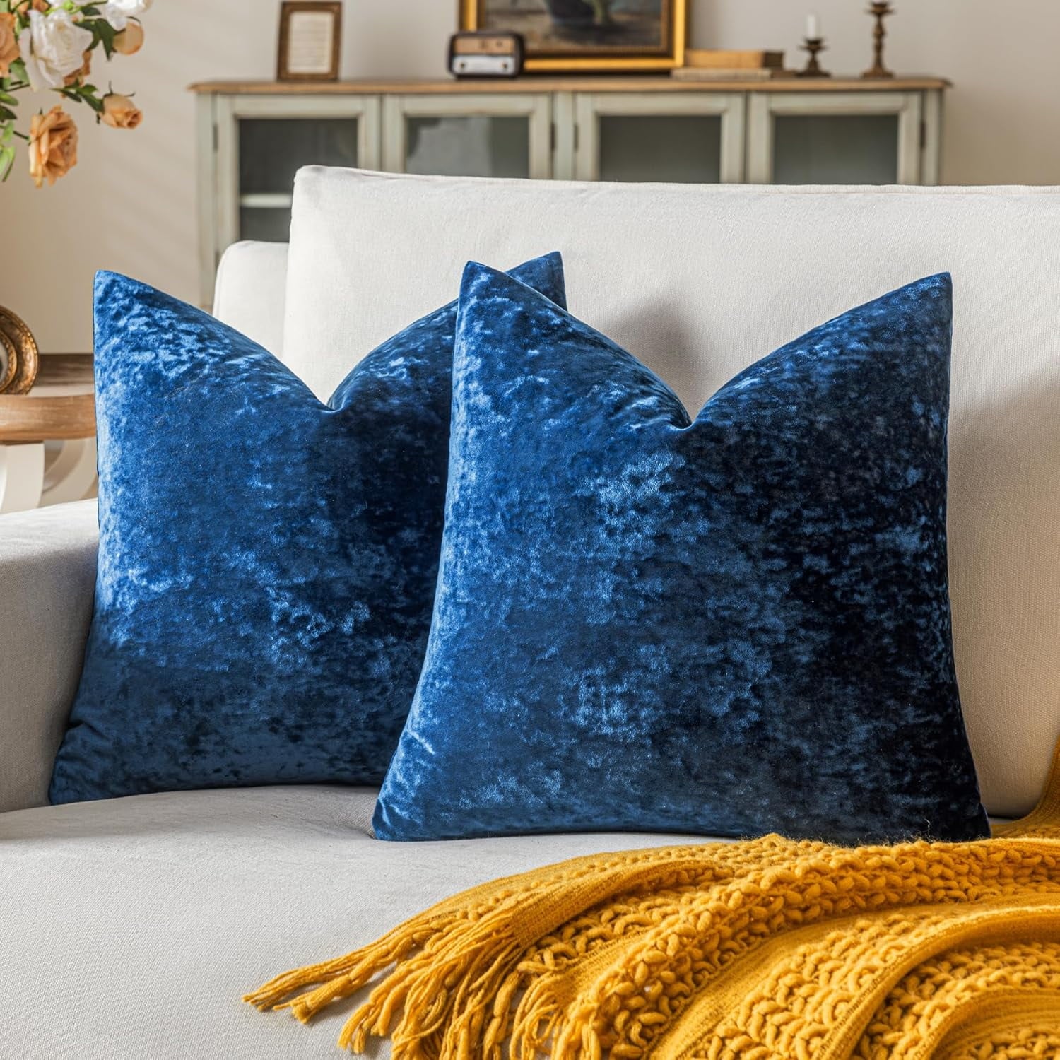 COOKCOK Set of 2 Blue Gray Decorative Velvet Throw Pillow Covers 18x18 Inches, Soft Neutral Accent Pillow Cases with Vintage Textured Farmhouse Couch Cushion Covers for Luxurious Home Decor
