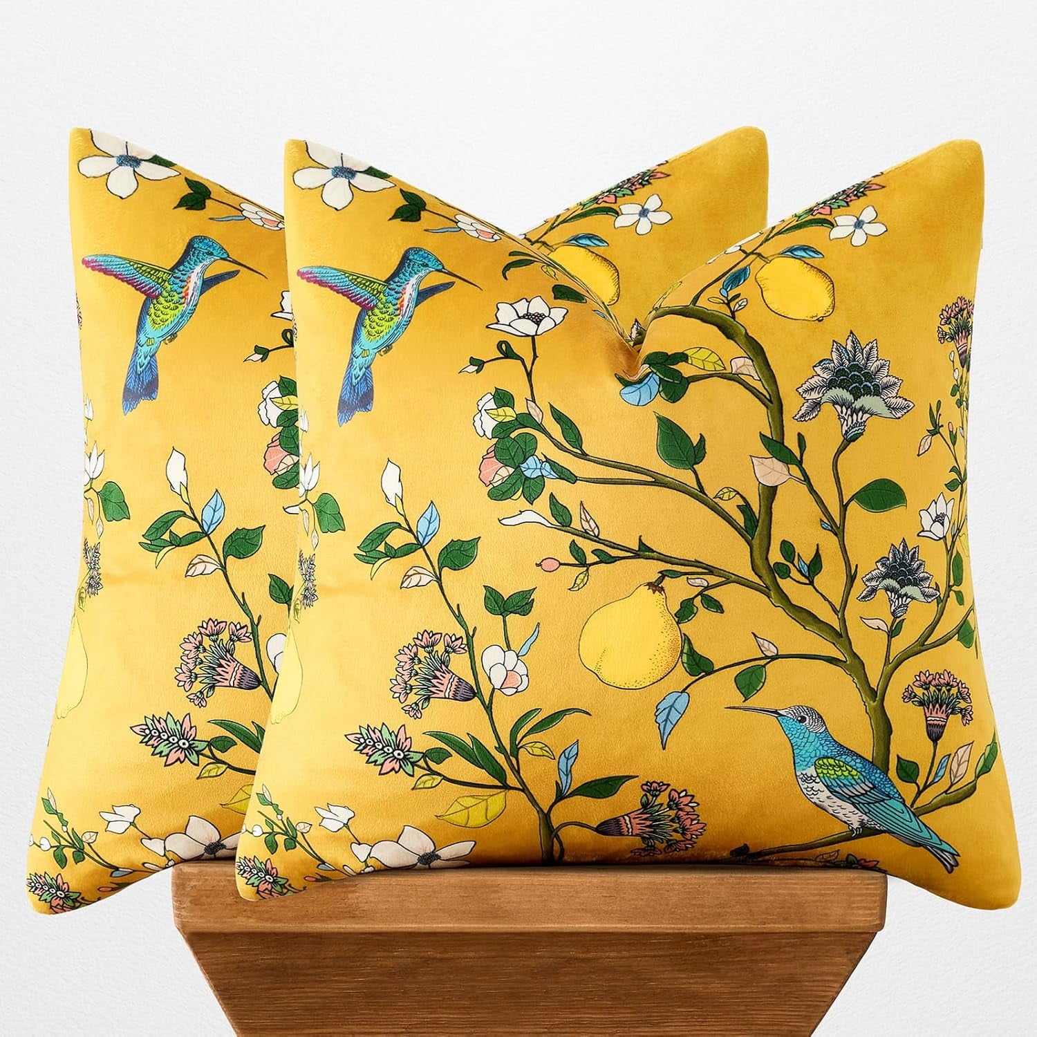 COOKCOK White Floral Pillow Covers 18x18 Set of 2, Velvet Wild Flower Plant Throw Pillows Case, Square Farmhouse Decor Cushion Covers for Home Sofa Bed Couch